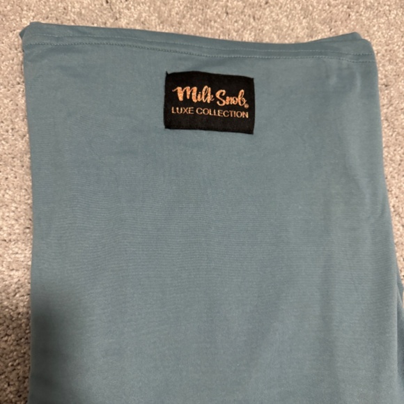 Milksnob Luxe Cover - Picture 2 of 2